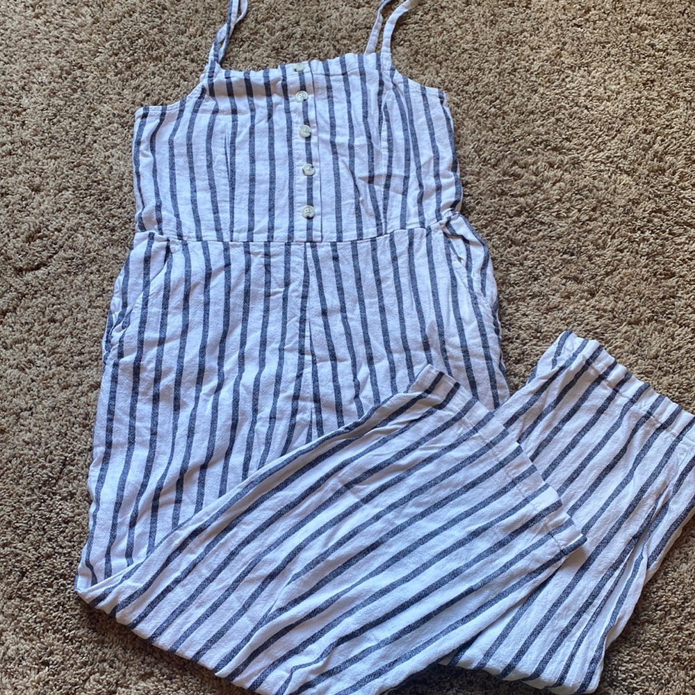 Women’s Medium Old Navy Romper 🌸